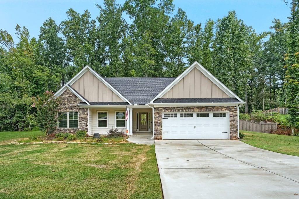 415 Smallwood Lane Property Photo 1
