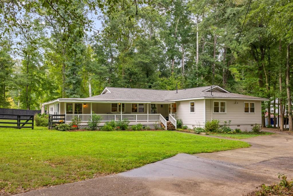 285 Air Acres Way Property Photo 1