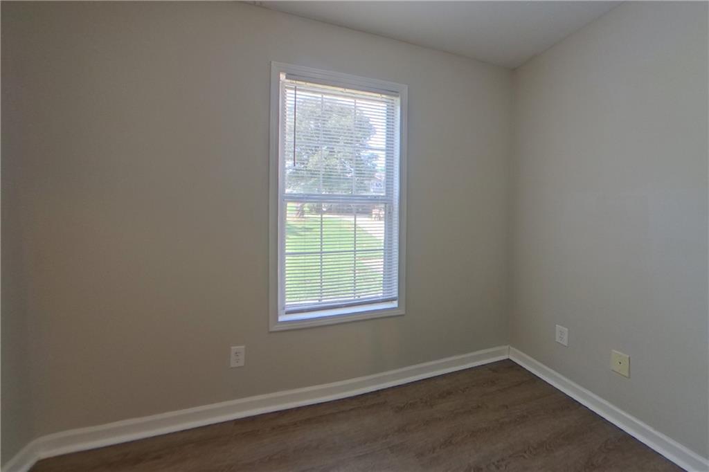 7829064 Property Photo 11