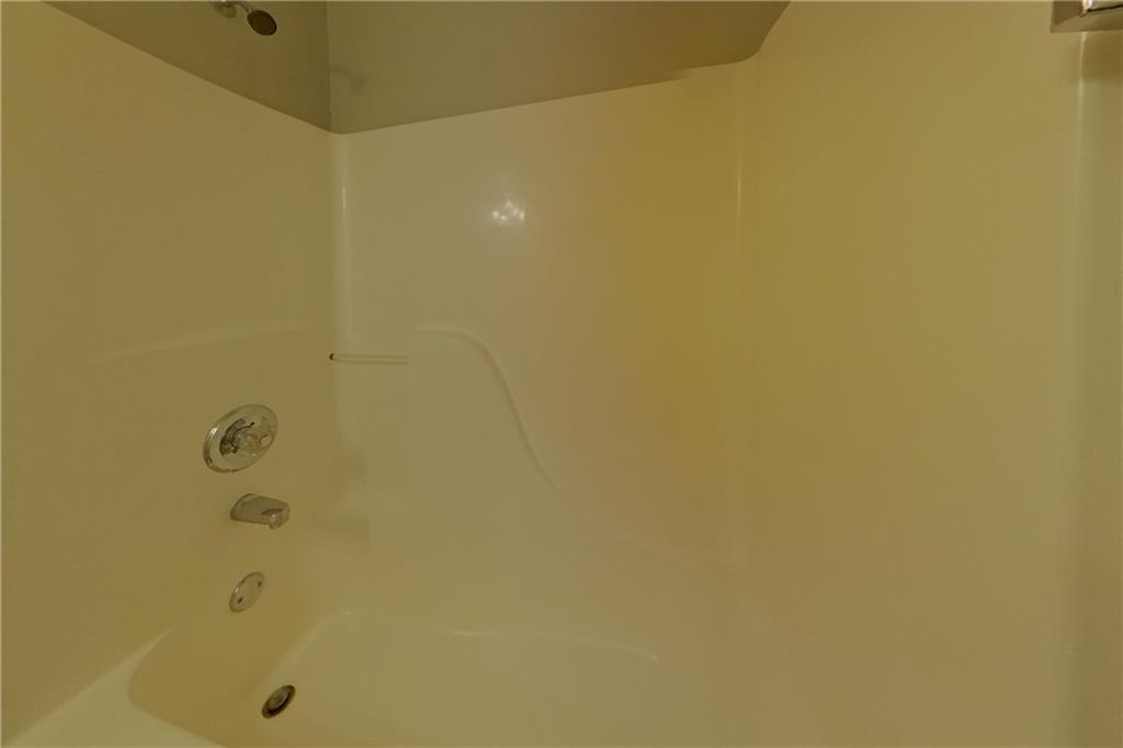 7829064 Property Photo 14