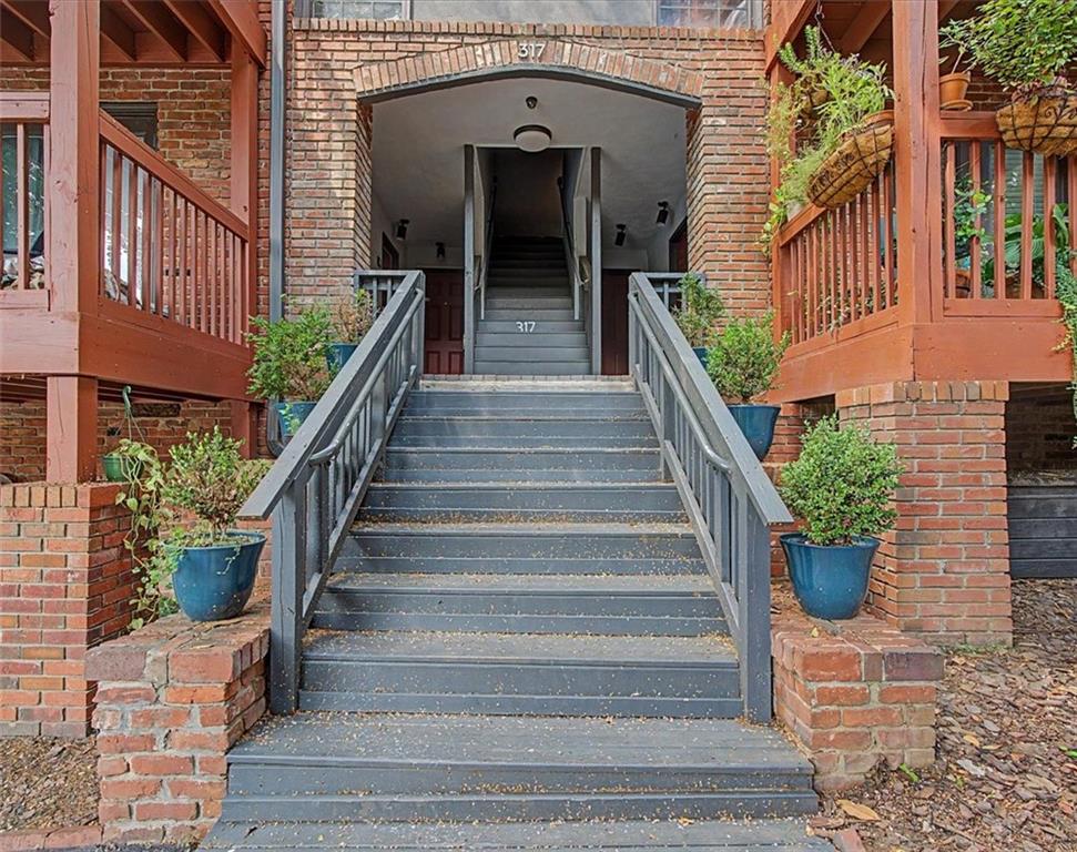 317 8th Street Ne Unit 7 Property Photo 1