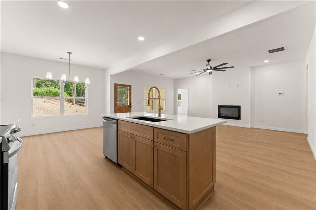 4635 Perry Rd Property Photo 6