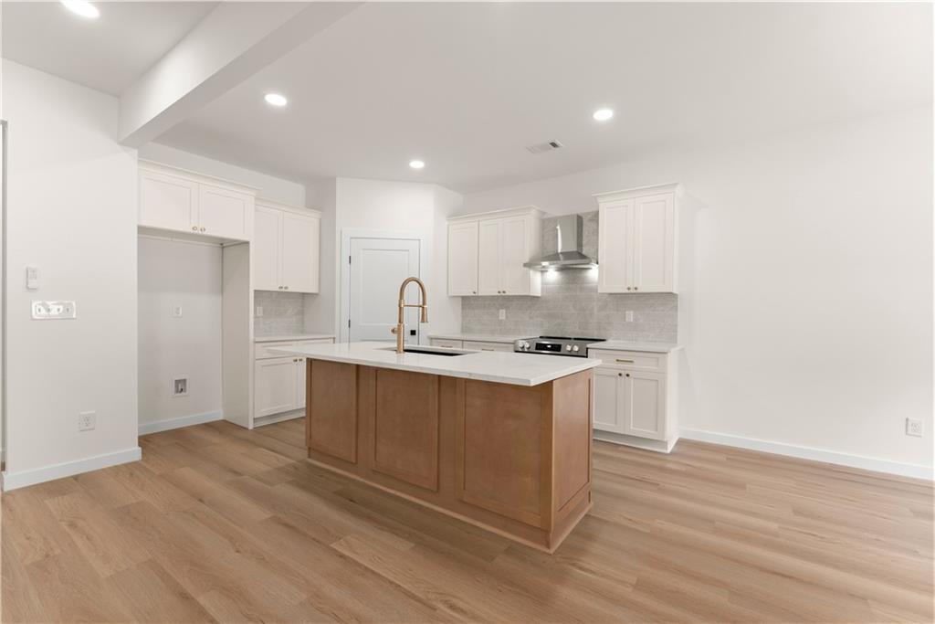 4635 Perry Rd Property Photo 11