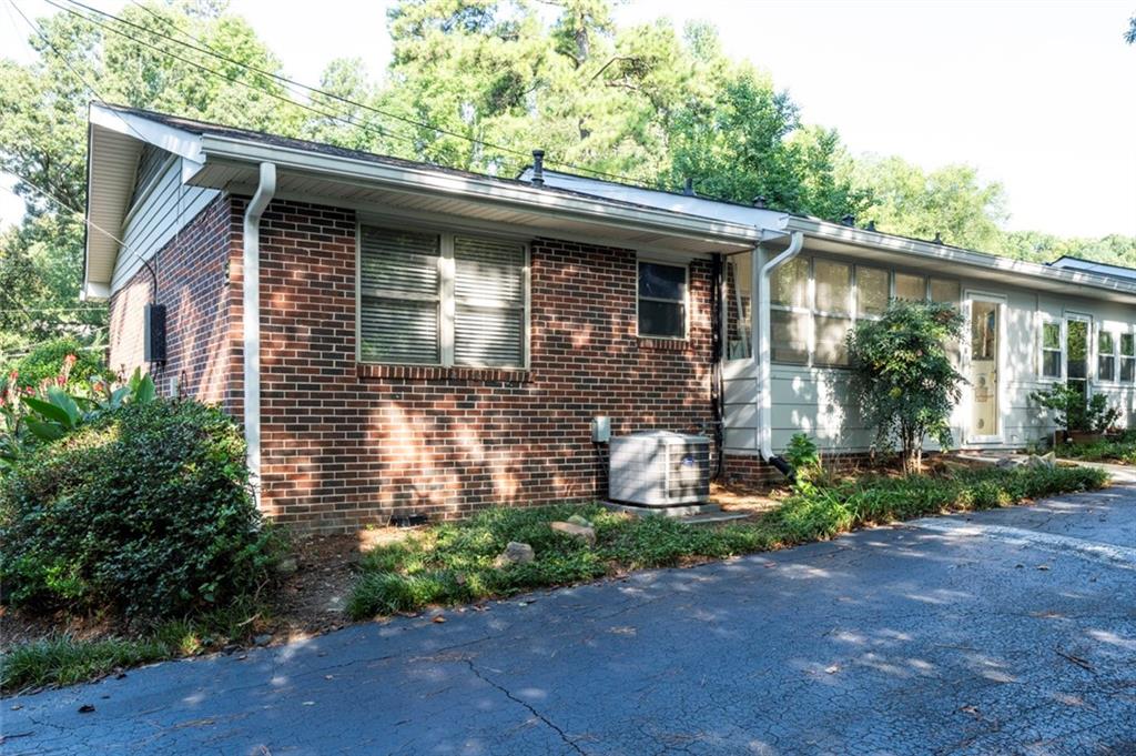 7829111 Property Photo 5