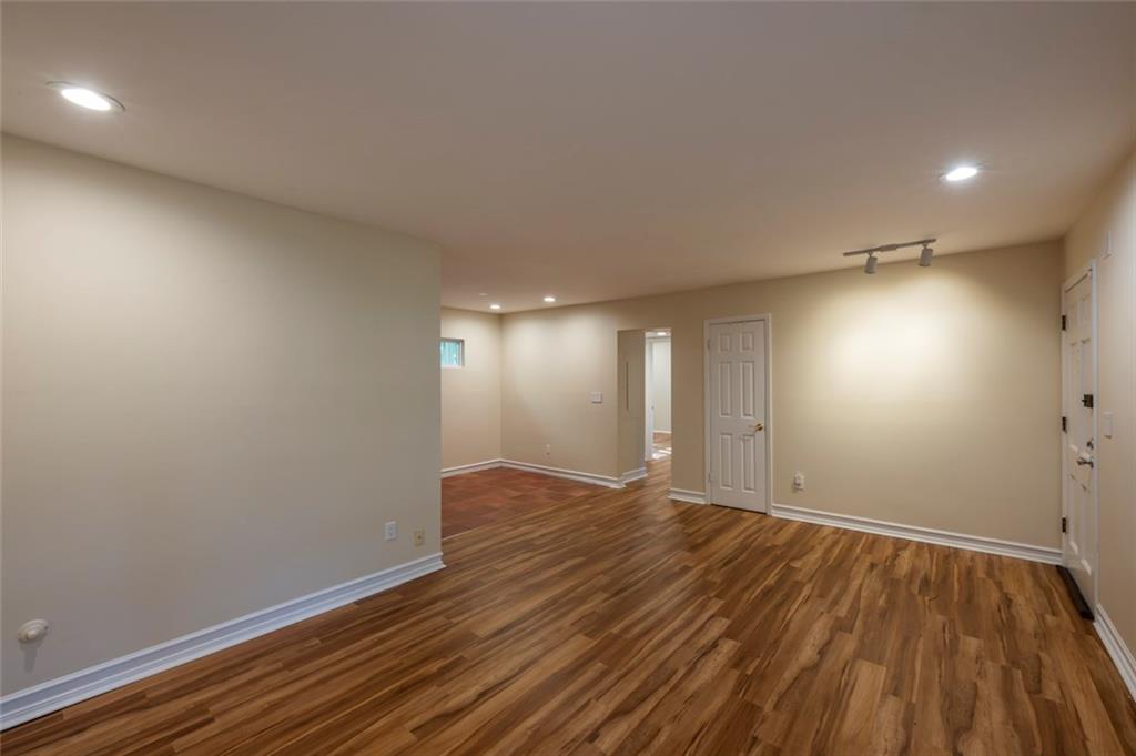 7829111 Property Photo 7