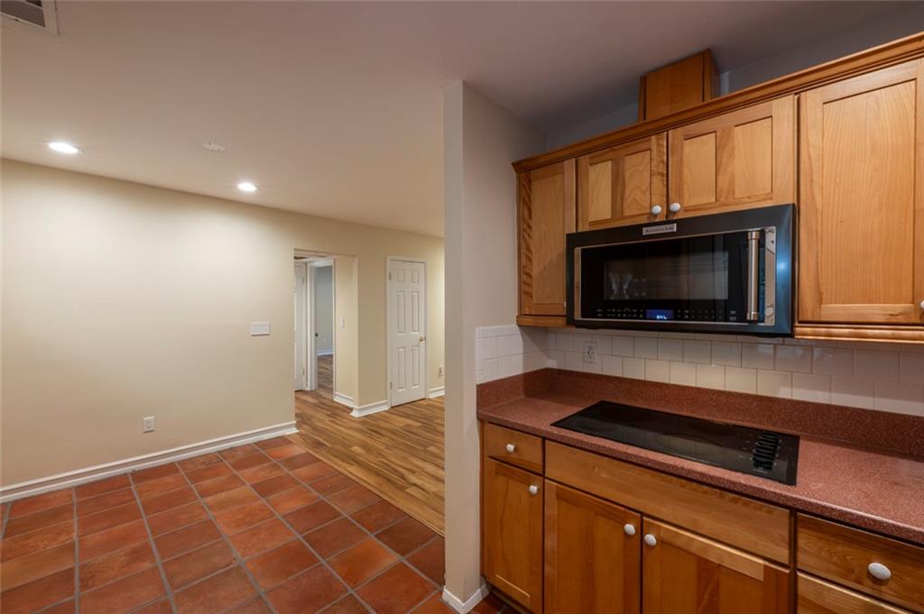 7829111 Property Photo 13