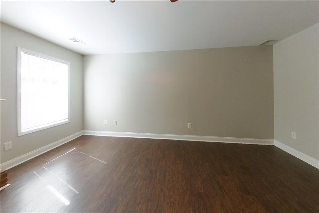 7829116 Property Photo 2