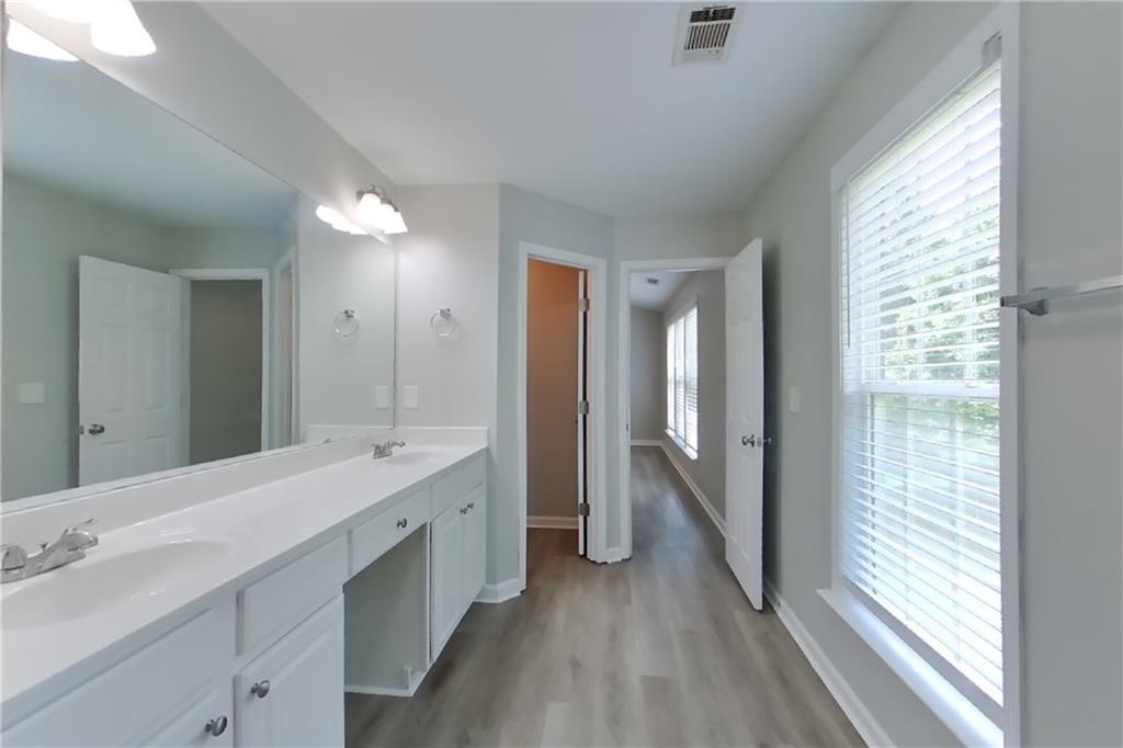7829145 Property Photo 9