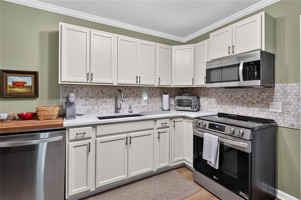 415 Havenmist Landing Property Photo 18