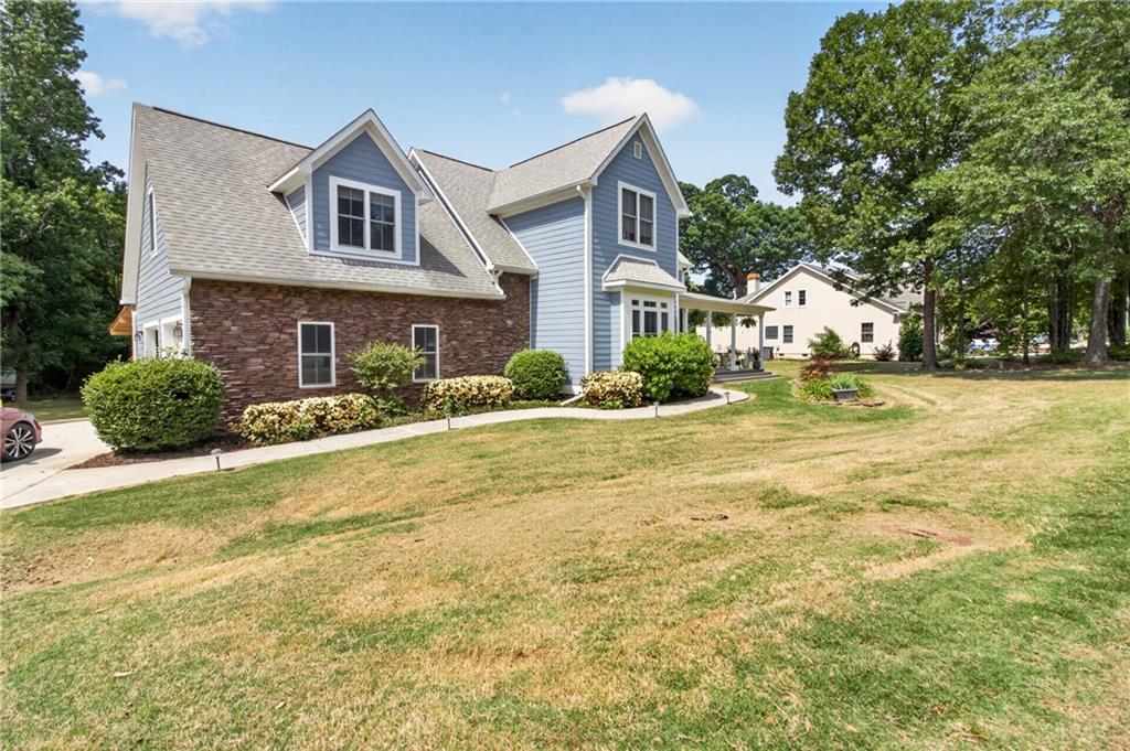 1504 Double Springs Road Property Photo 3