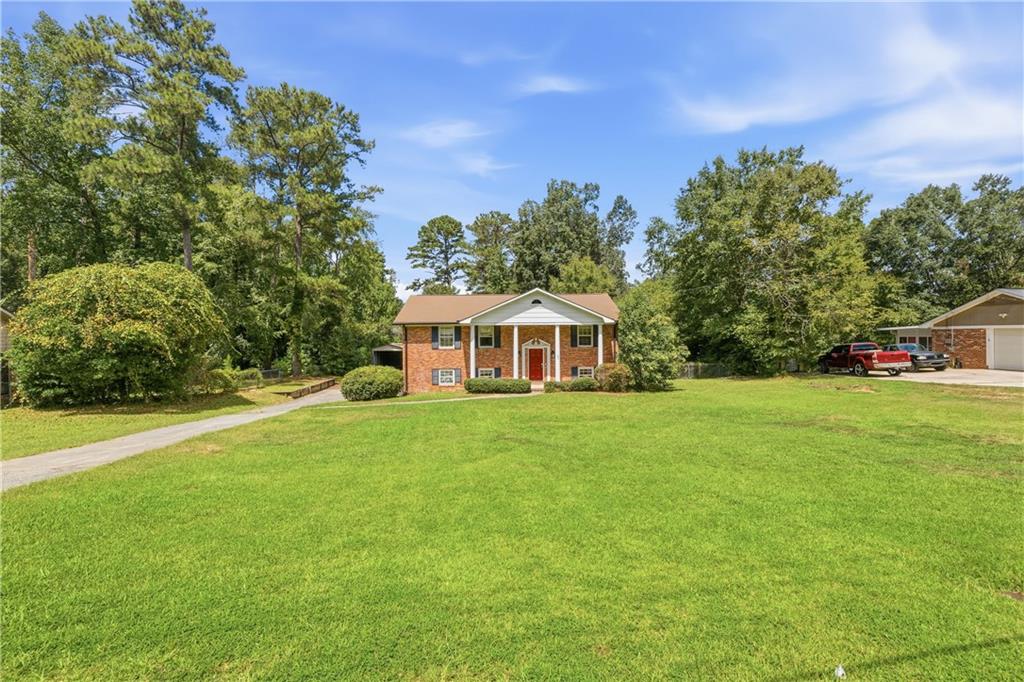 1920 Long Ridge Drive Property Photo 1
