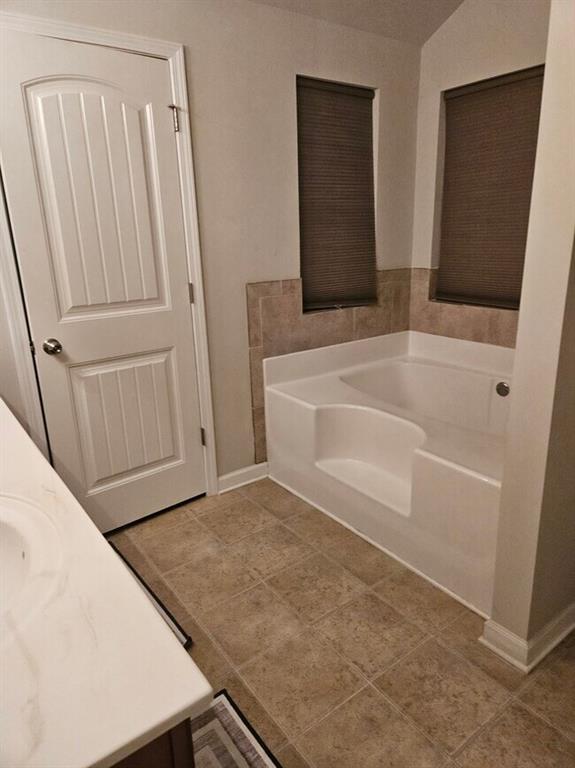 1401 Worcester Trail Property Photo 11