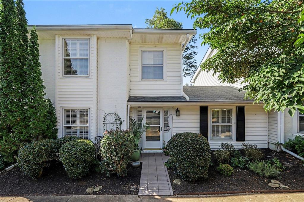 1434 Hampton Glen Court Property Photo 1