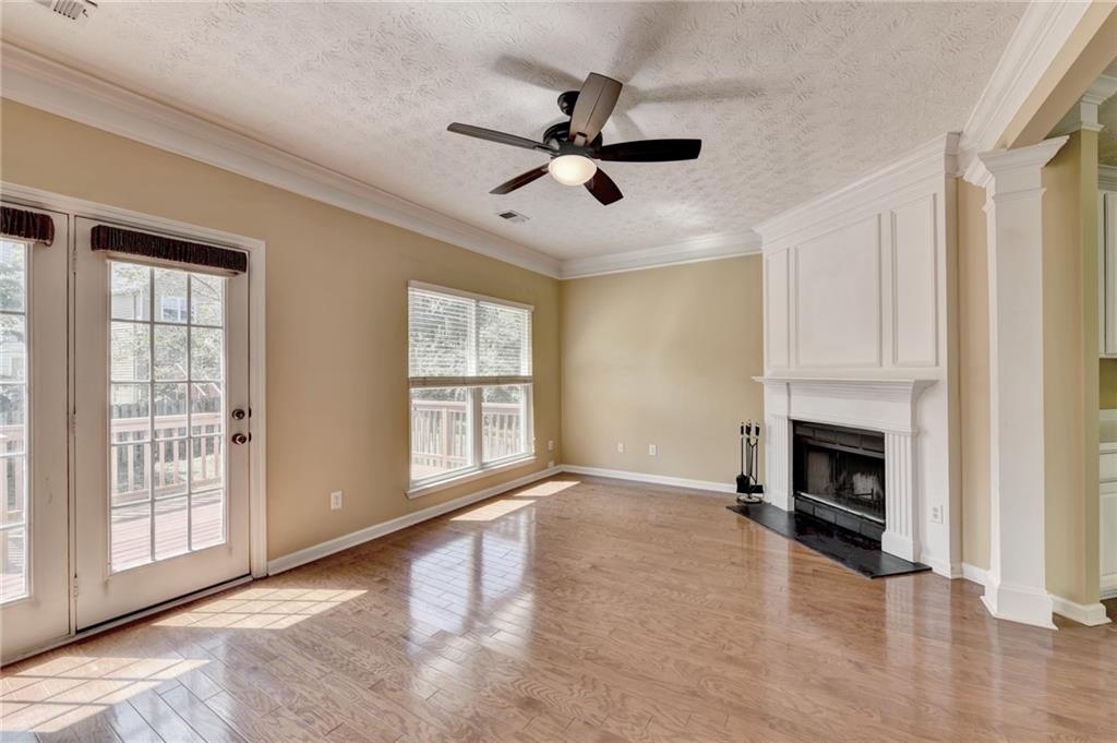 2303 Oak Glenn Circle Property Photo 4