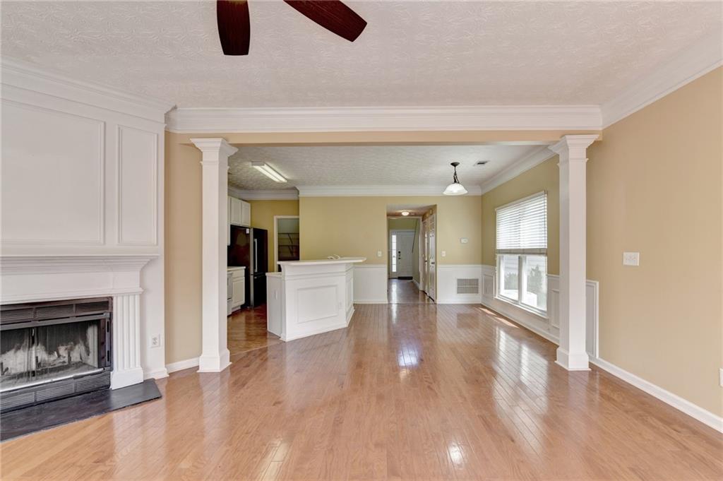 2303 Oak Glenn Circle Property Photo 5