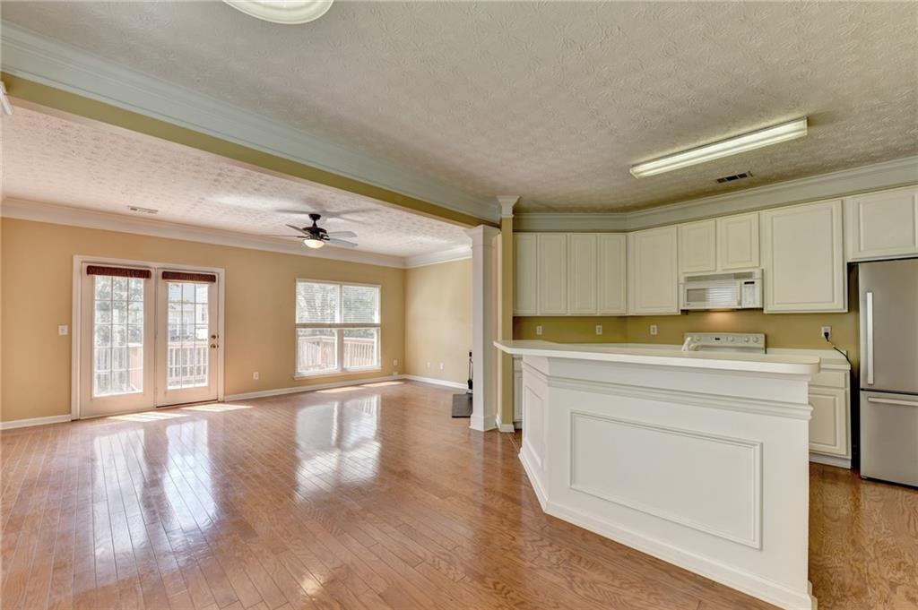 2303 Oak Glenn Circle Property Photo 8