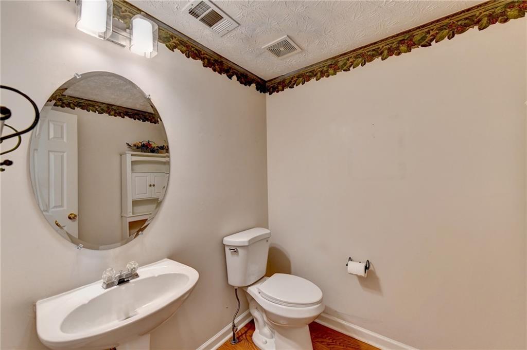 2303 Oak Glenn Circle Property Photo 18