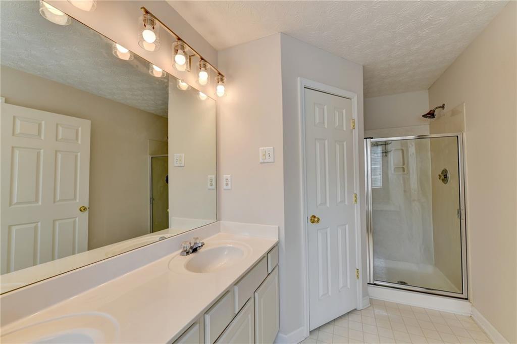 2303 Oak Glenn Circle Property Photo 25