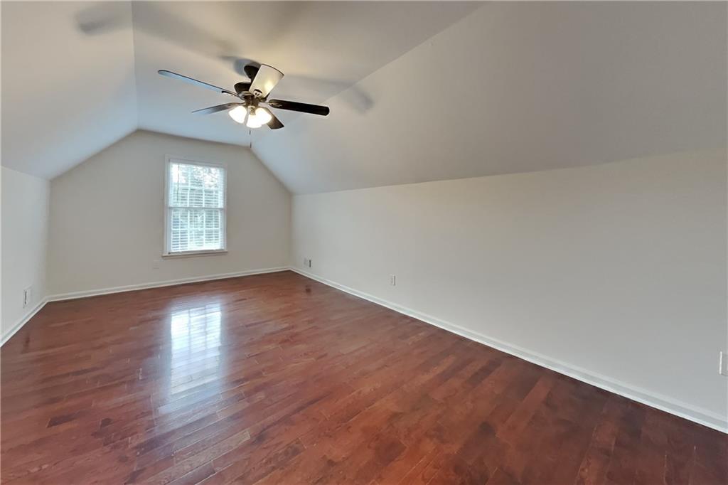 1025 Russell Point Property Photo 14