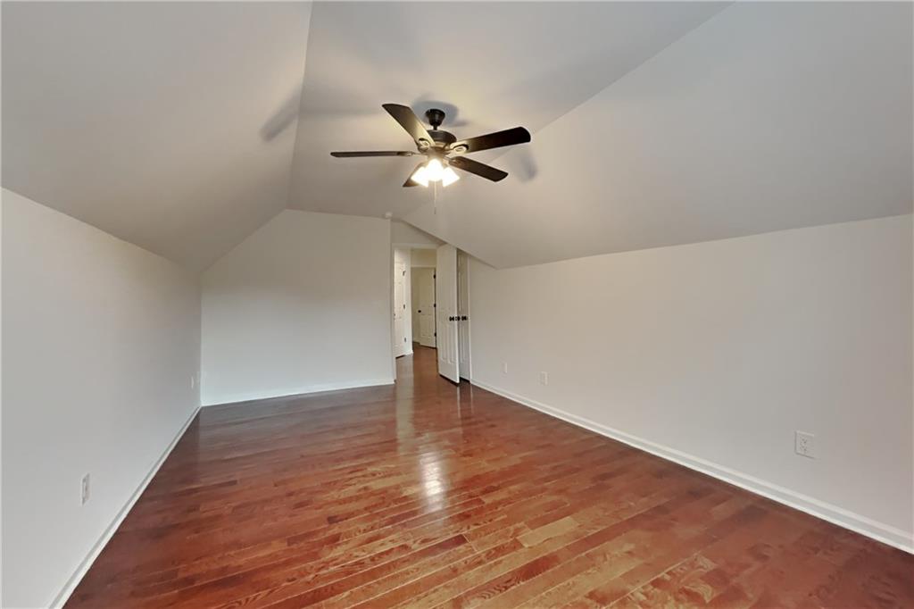 1025 Russell Point Property Photo 15