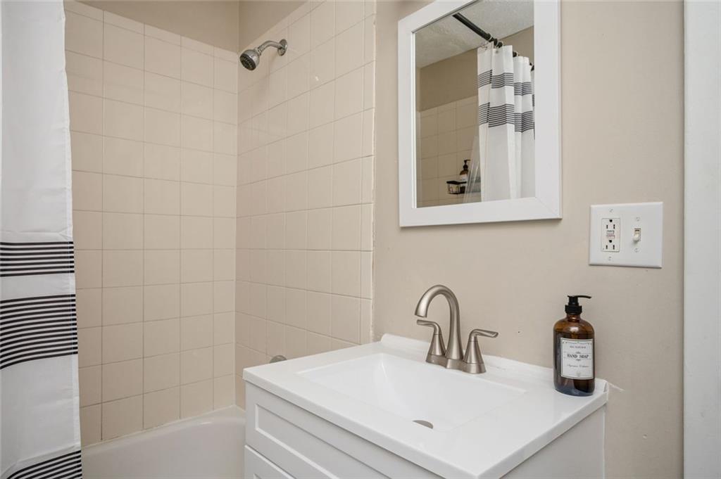 1130 Mannbrook Drive Property Photo 32