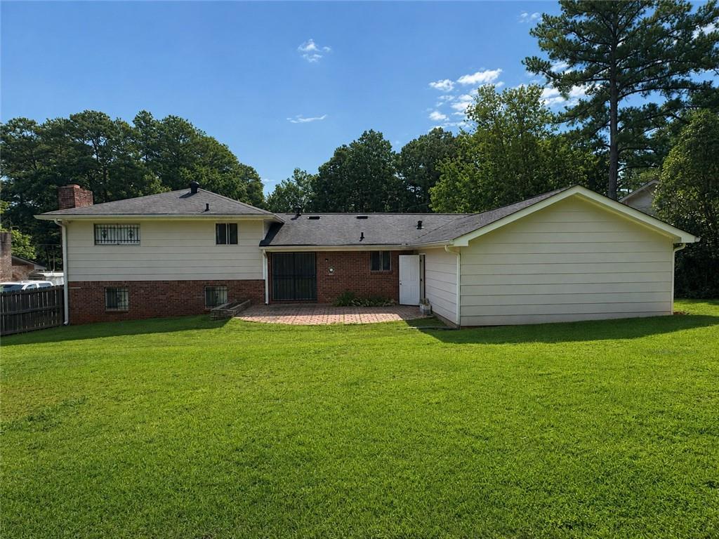 4121 Moore Road Property Photo 2