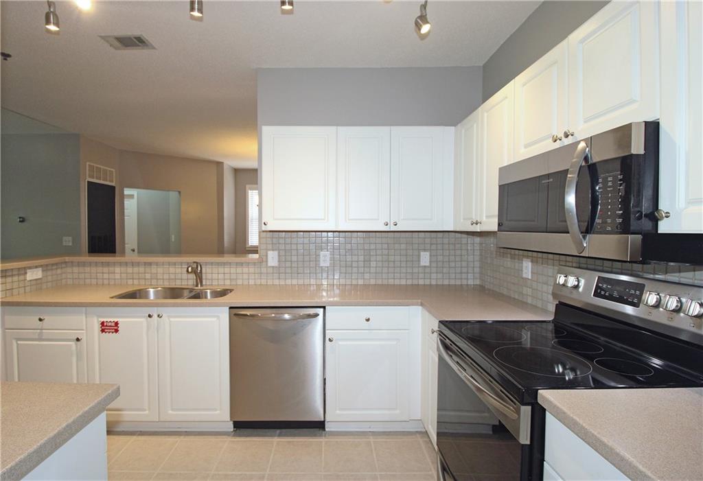 210 Spring Heights Lane Se Unit 2 Property Photo 12