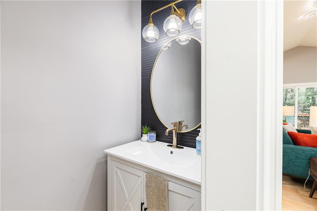 371 Clear Spring Court Property Photo 19