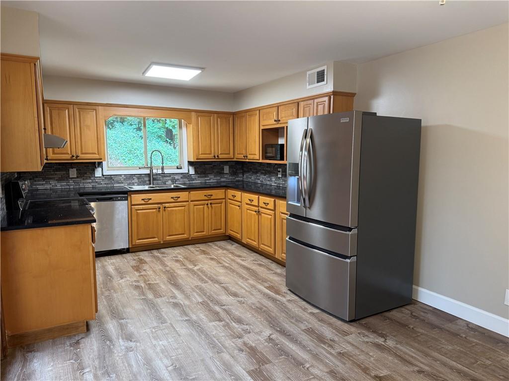 145 Starboard Point Property Photo 12