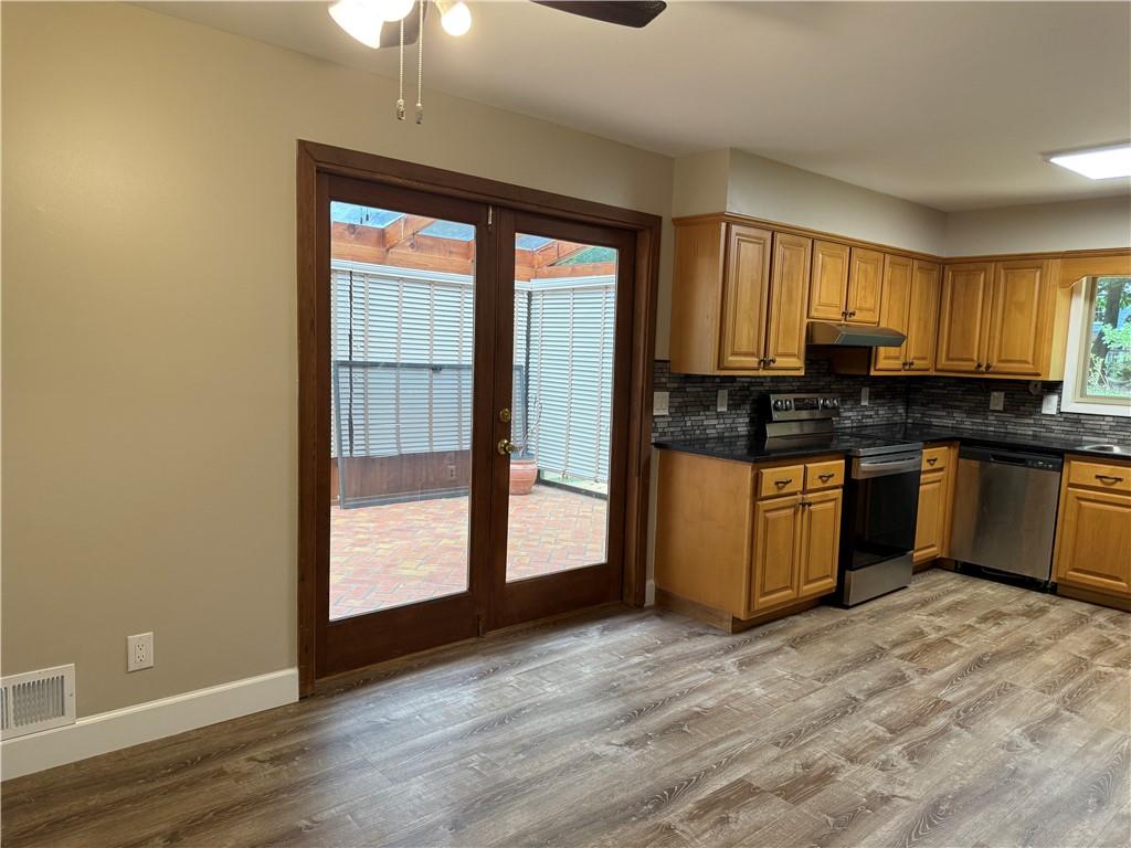 145 Starboard Point Property Photo 13