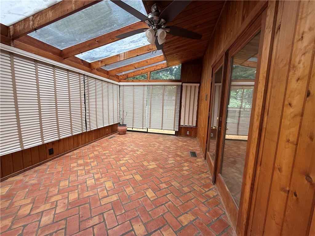 145 Starboard Point Property Photo 41