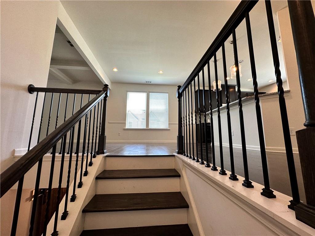 4302 Morning View Property Photo 2