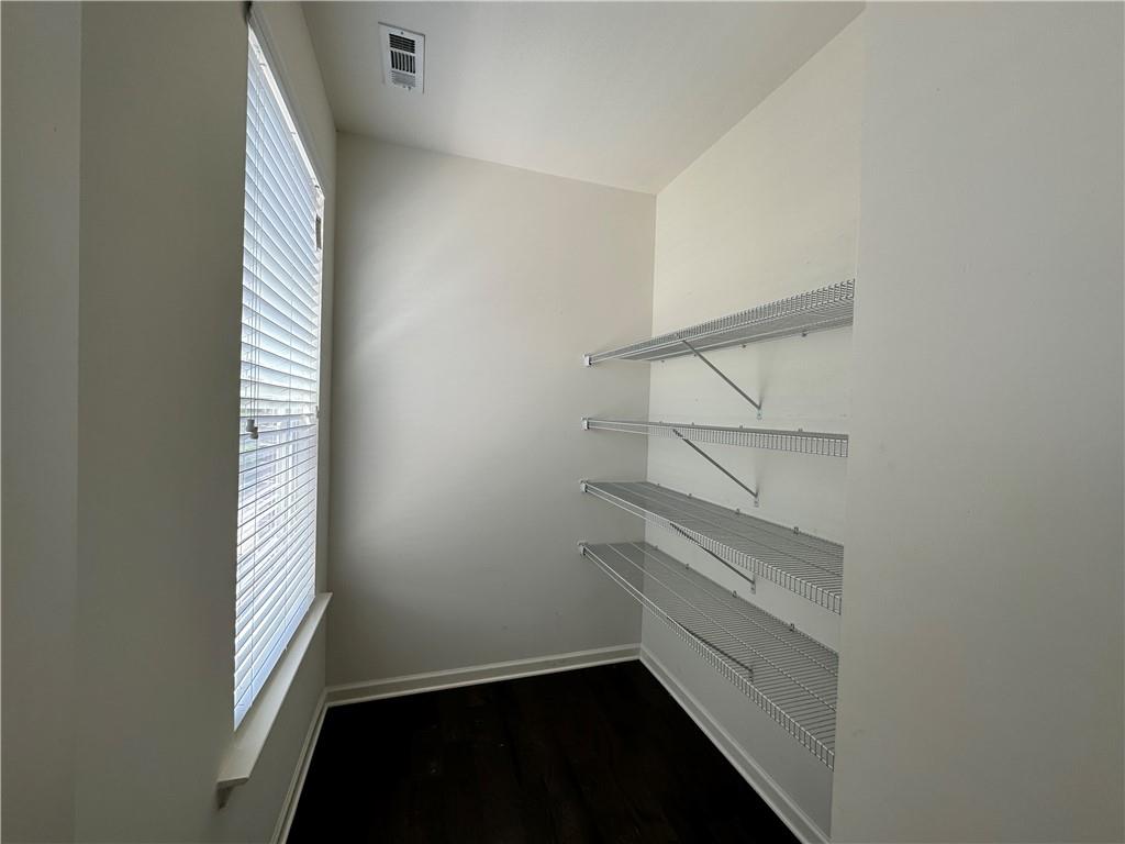 4302 Morning View Property Photo 8