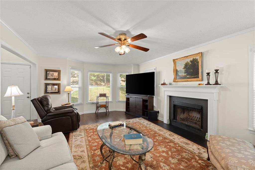 4895 Farm Valley Drive Ne Property Photo 5