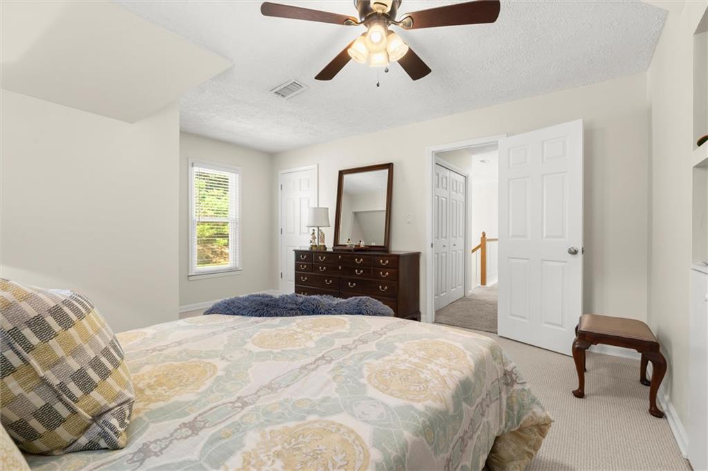 4895 Farm Valley Drive Ne Property Photo 16