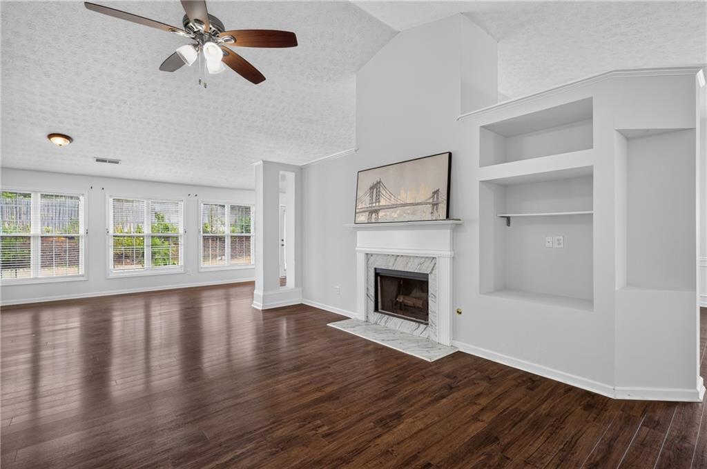 2635 General Lee Way Property Photo 5