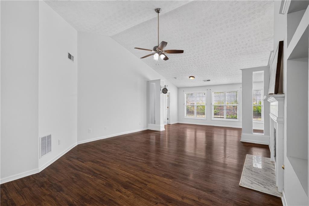 2635 General Lee Way Property Photo 9