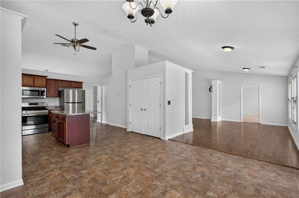 2635 General Lee Way Property Photo 16
