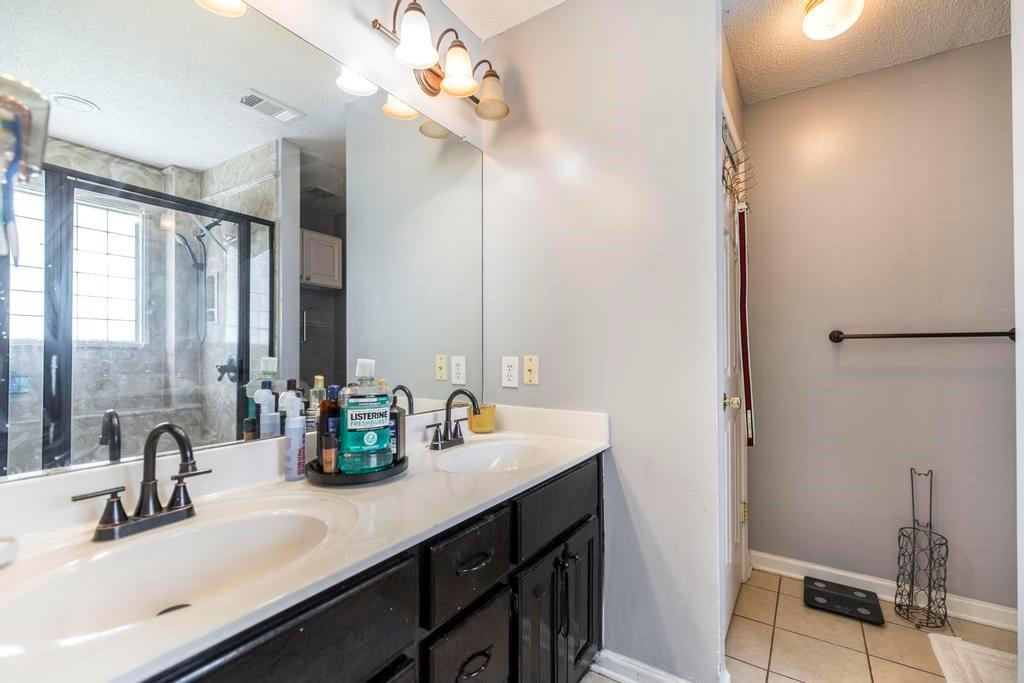 123 Galaxy Avenue Property Photo 33