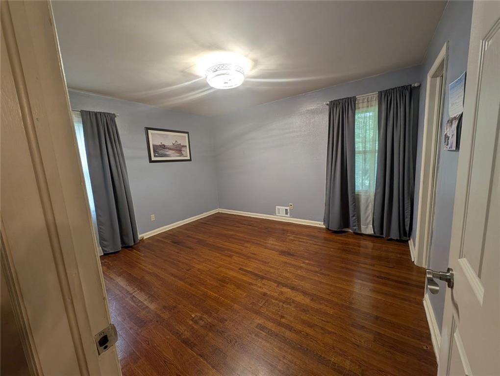 7829604 Property Photo 11