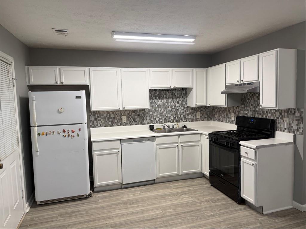 6341 Wedgeview Drive Property Photo 8
