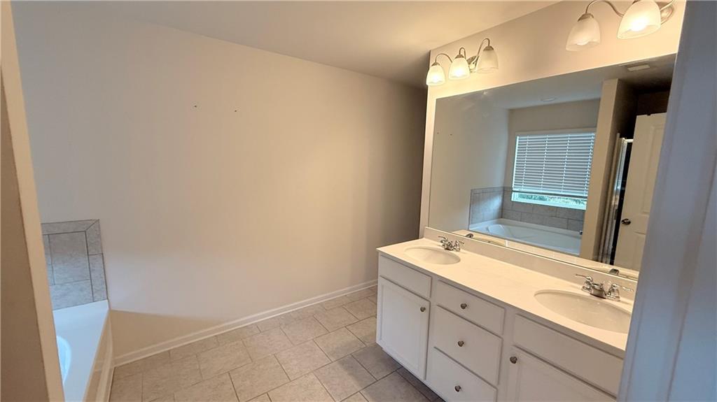 7085 Gladstone Circle Property Photo 10
