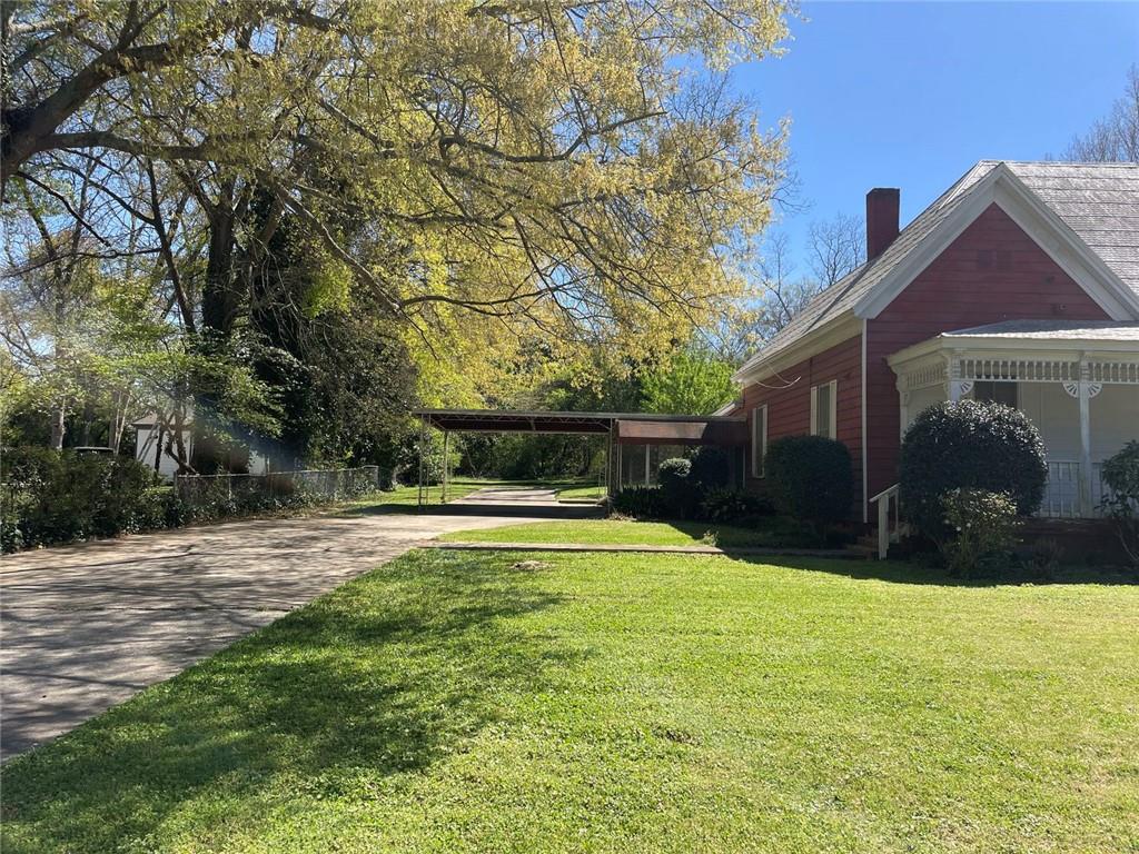 379 West Avenue Property Photo 3