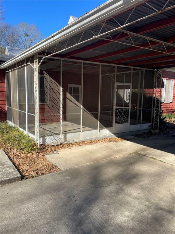 379 West Avenue Property Photo 6