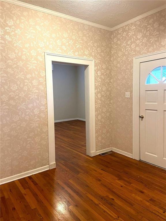 379 West Avenue Property Photo 7