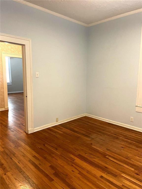 379 West Avenue Property Photo 9