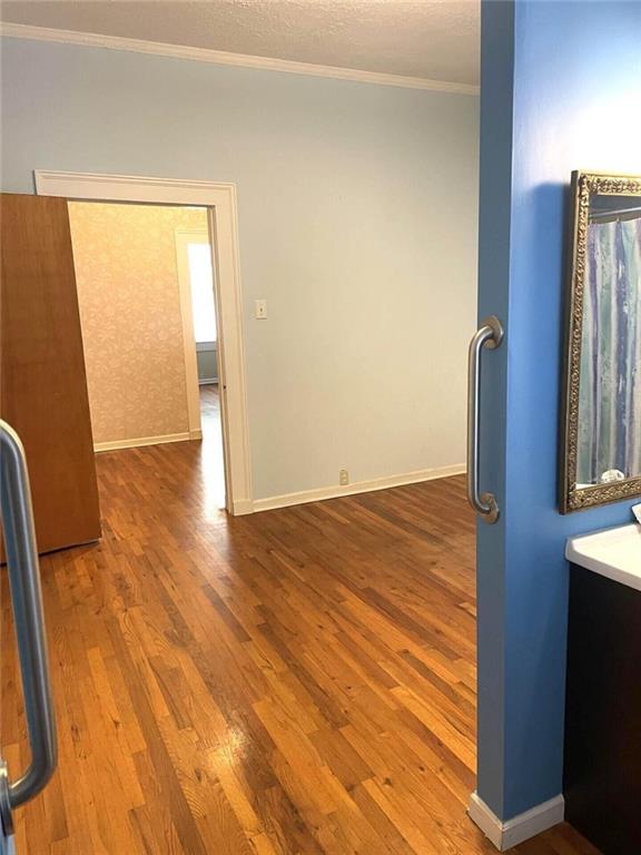 379 West Avenue Property Photo 11