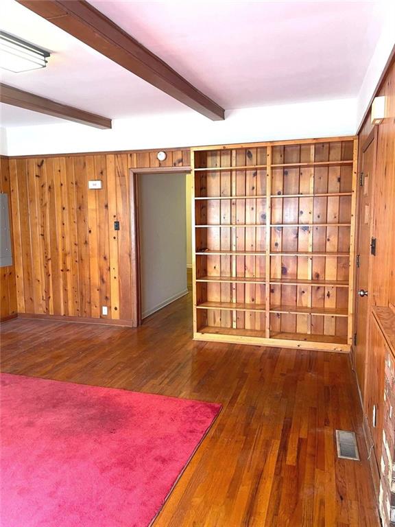 379 West Avenue Property Photo 39