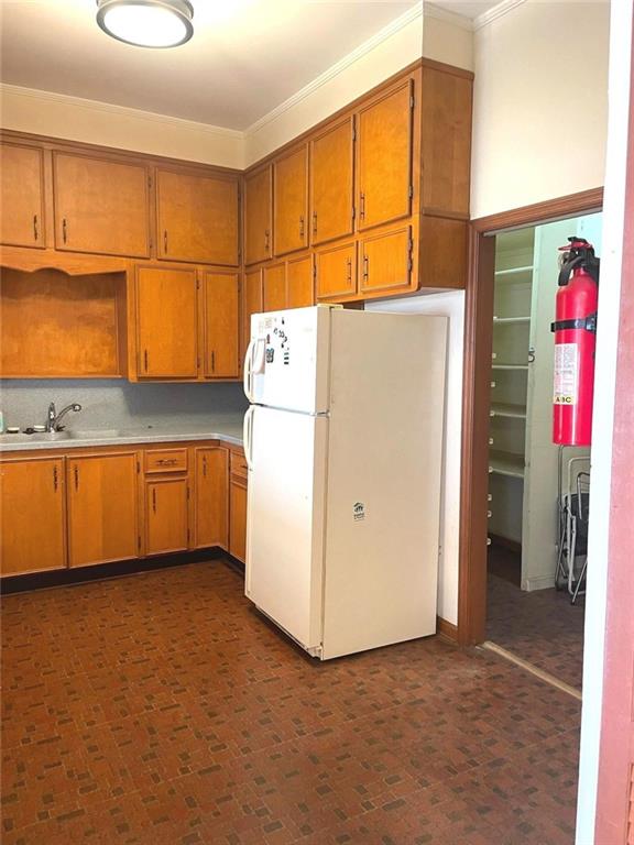 379 West Avenue Property Photo 48