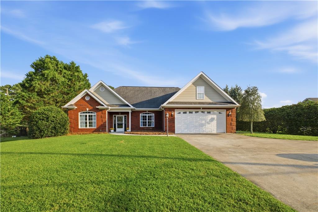 3601 Garden Lakes Parkway Property Photo 1